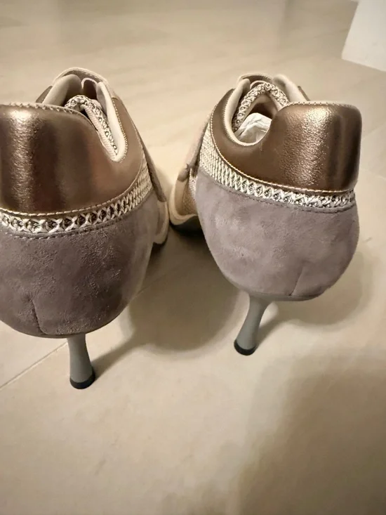 Women’s Suede & Mesh Velcro Sneakers in Blush Pink- NEW NO BOX - Picture 6 of 9